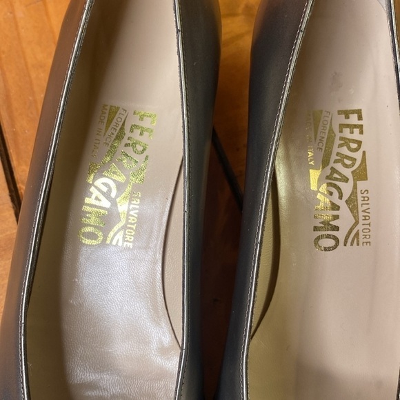 Vintage Salvatore Ferragamo pewter silver heeled almost flats 9.5 AAA - Picture 4 of 16